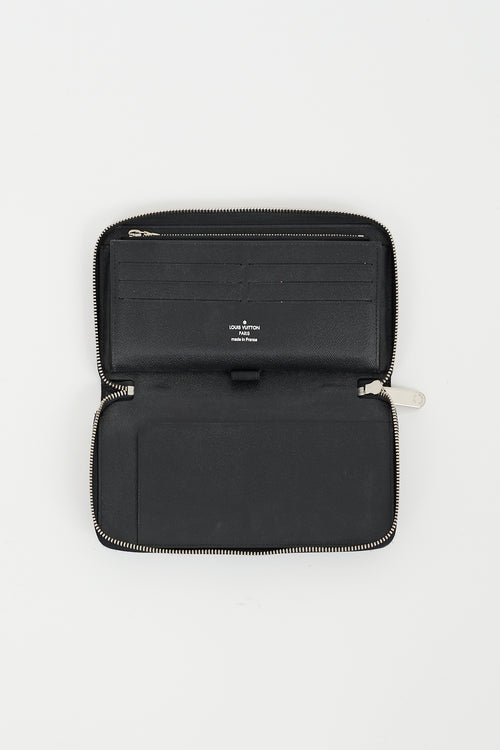 Louis Vuitton Black Epi Zippy Organizer Wallet