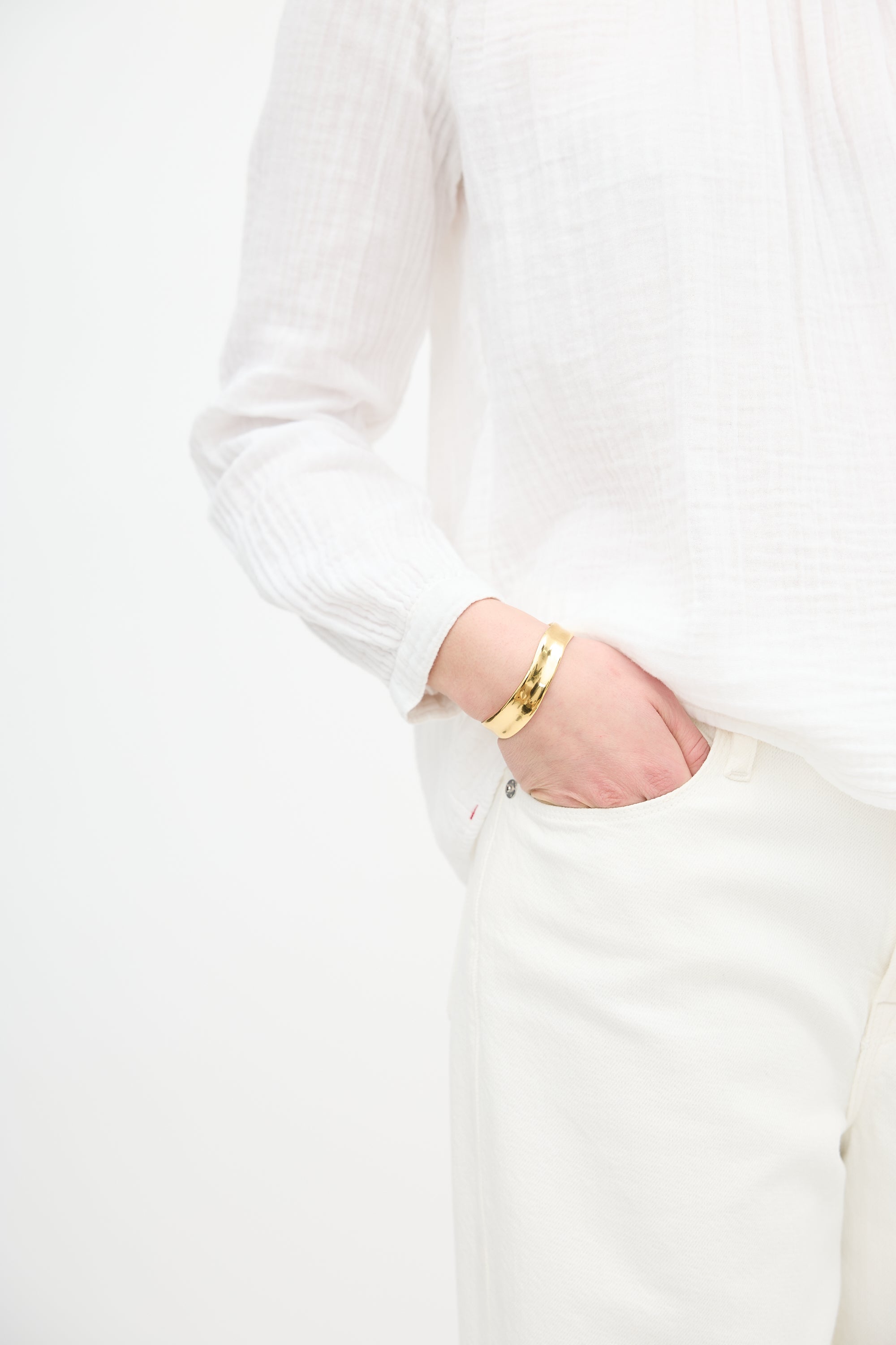 Mejuri Gold Tone Flat Cuff