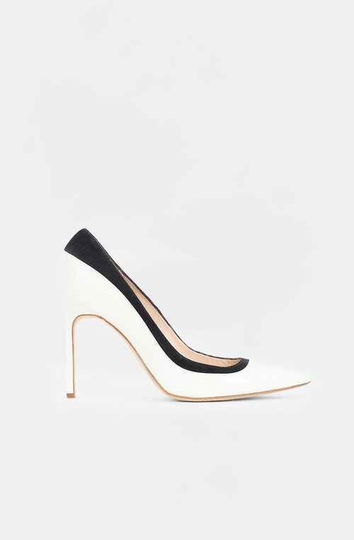 Manolo Blahnik Patent Trimmed Pump