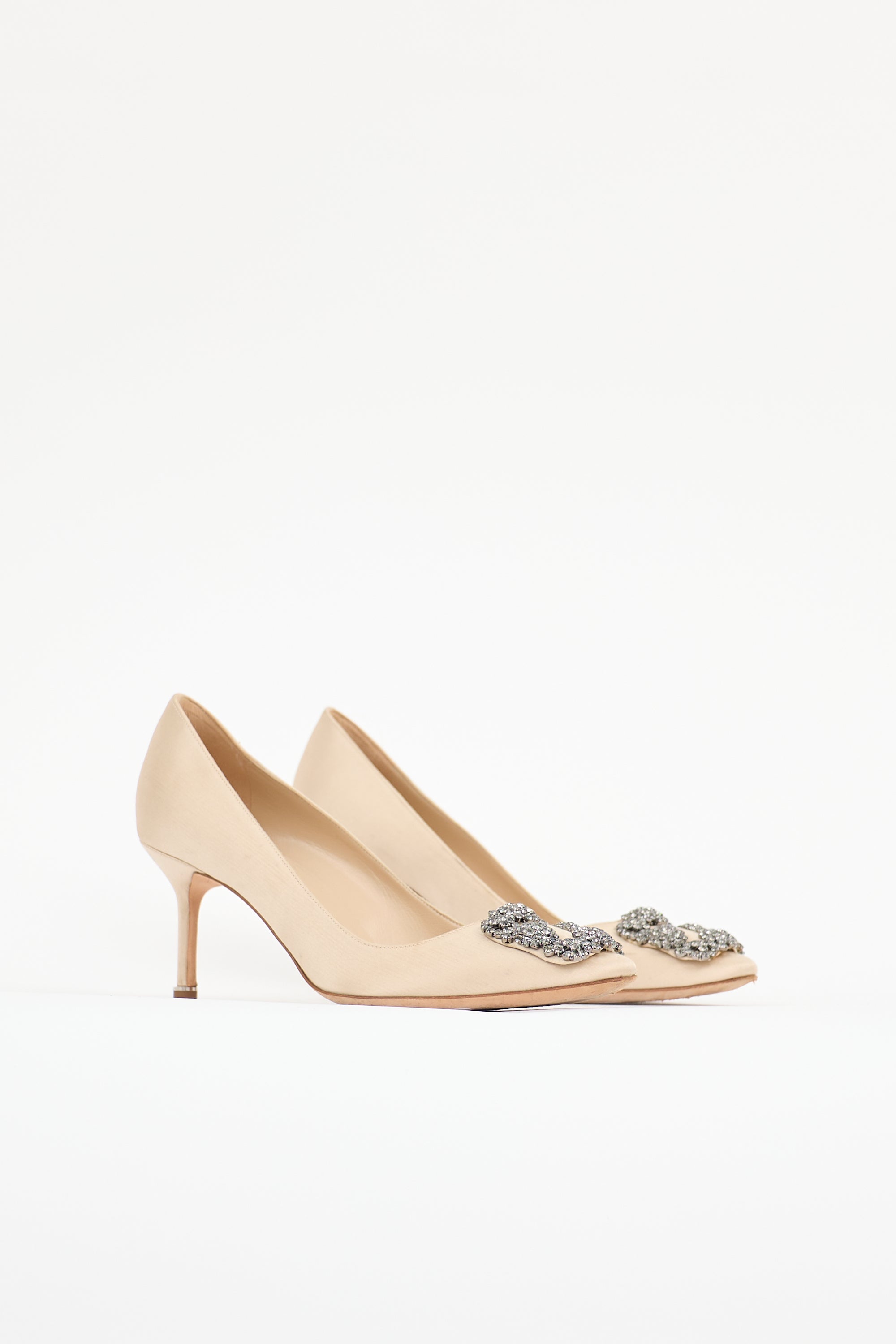 Manolo Blahnik Satin Hangisi Pump