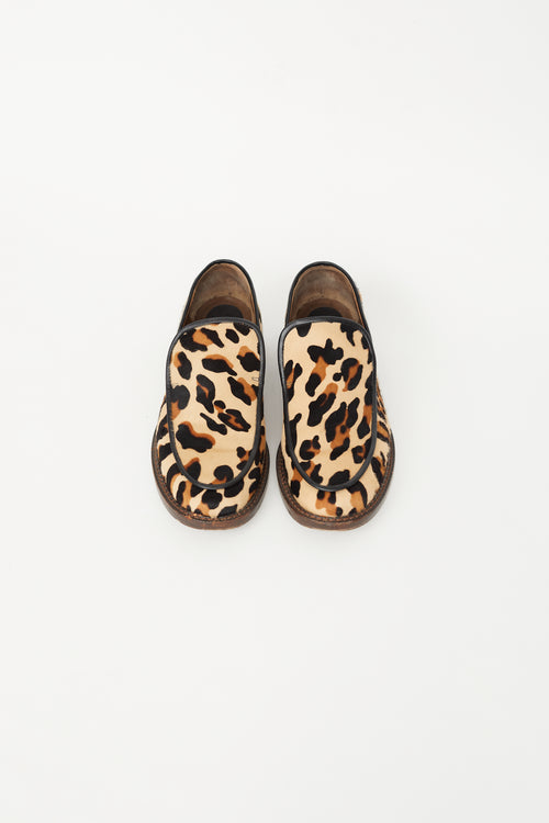 Beige & Black Textured Loafer