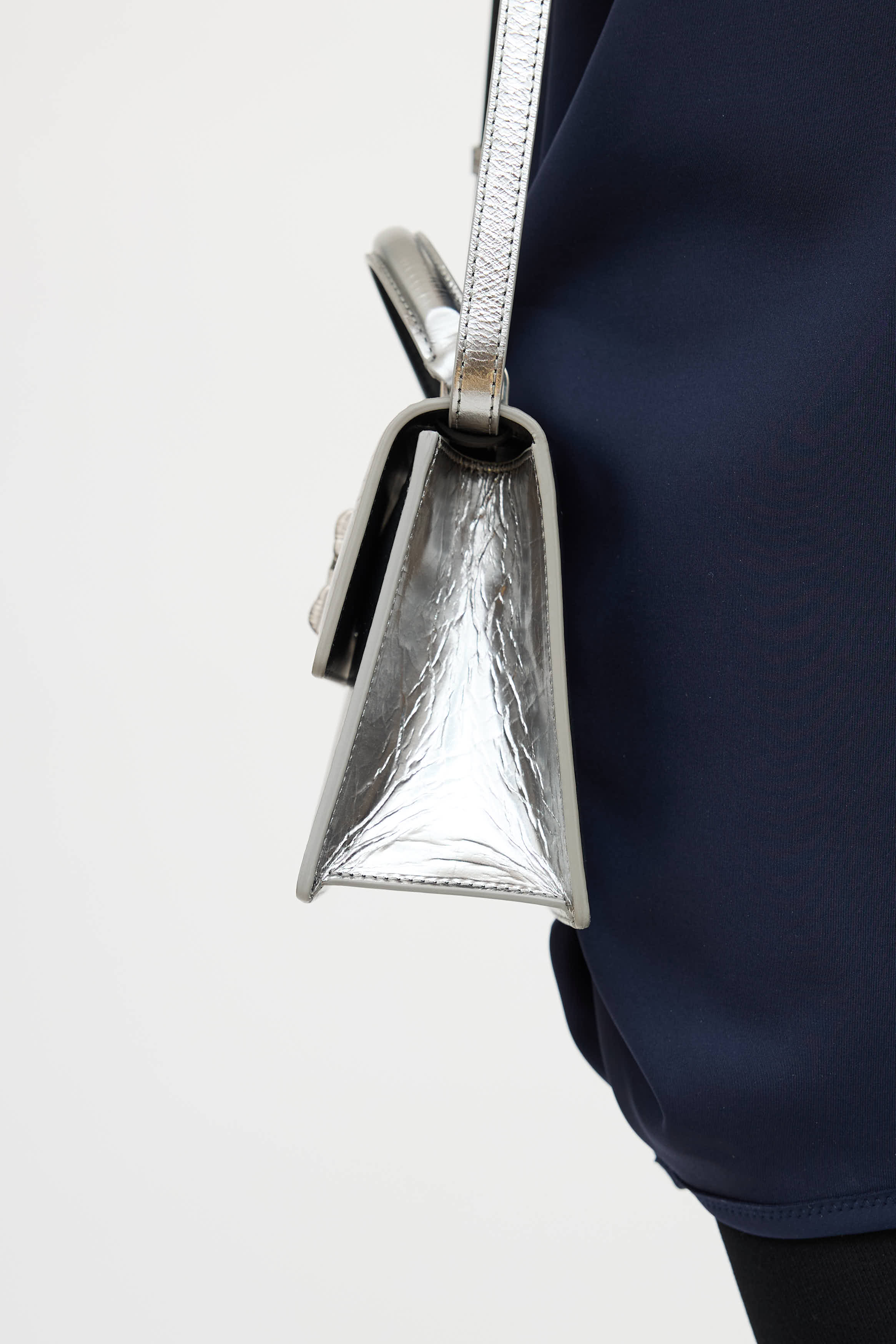 Off-White Leather Jitney 1.4 Metallic Bag