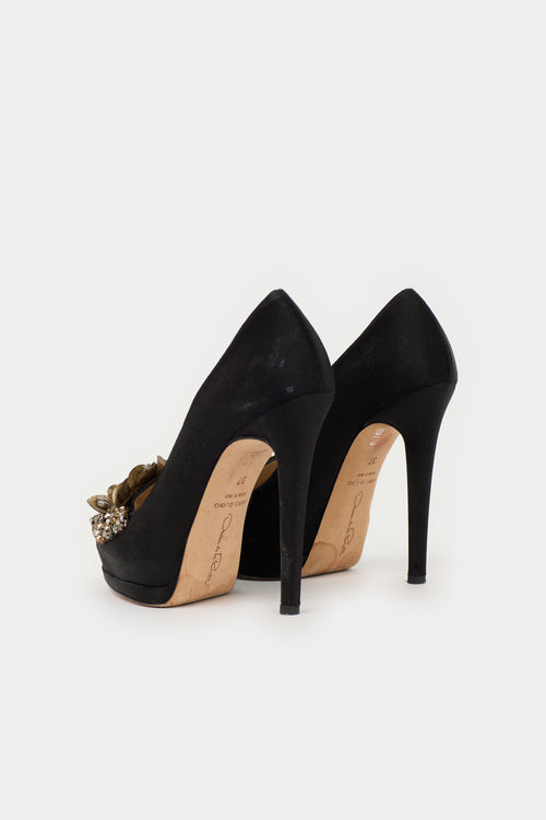 Oscar de la Renta Satin & Multi Beaded Embellished  Pump