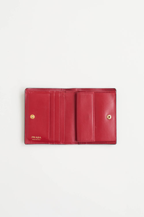 Prada Vitello Bifold Logo Wallet