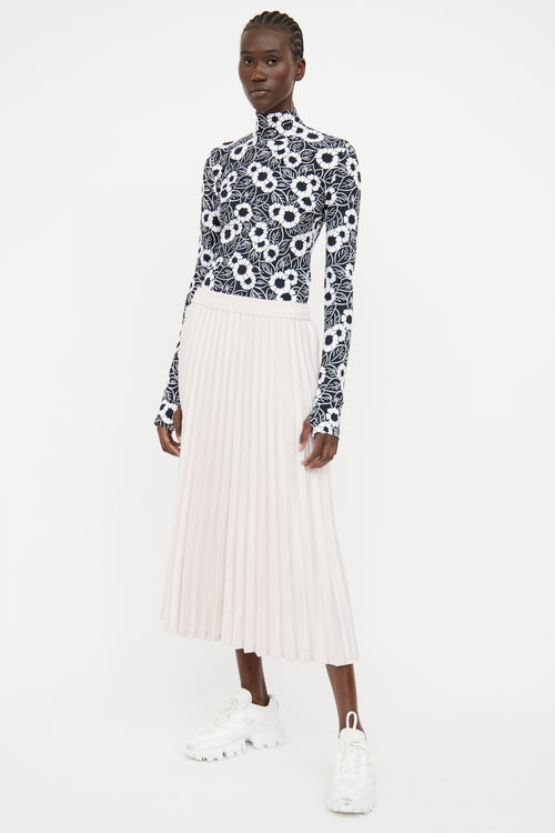 Prada 22 Black & White Floral Highneck Top