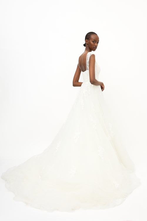 Pronovias Lace Wedding Dress