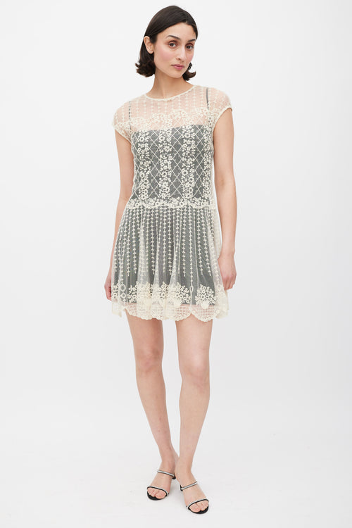 Red Valentino White & Black Floral Lace Overlay Dress