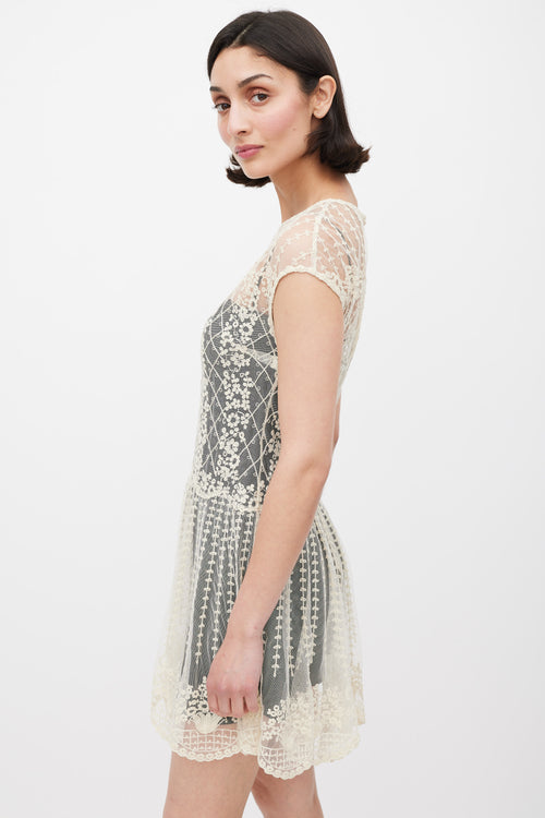 Red Valentino White & Black Floral Lace Overlay Dress