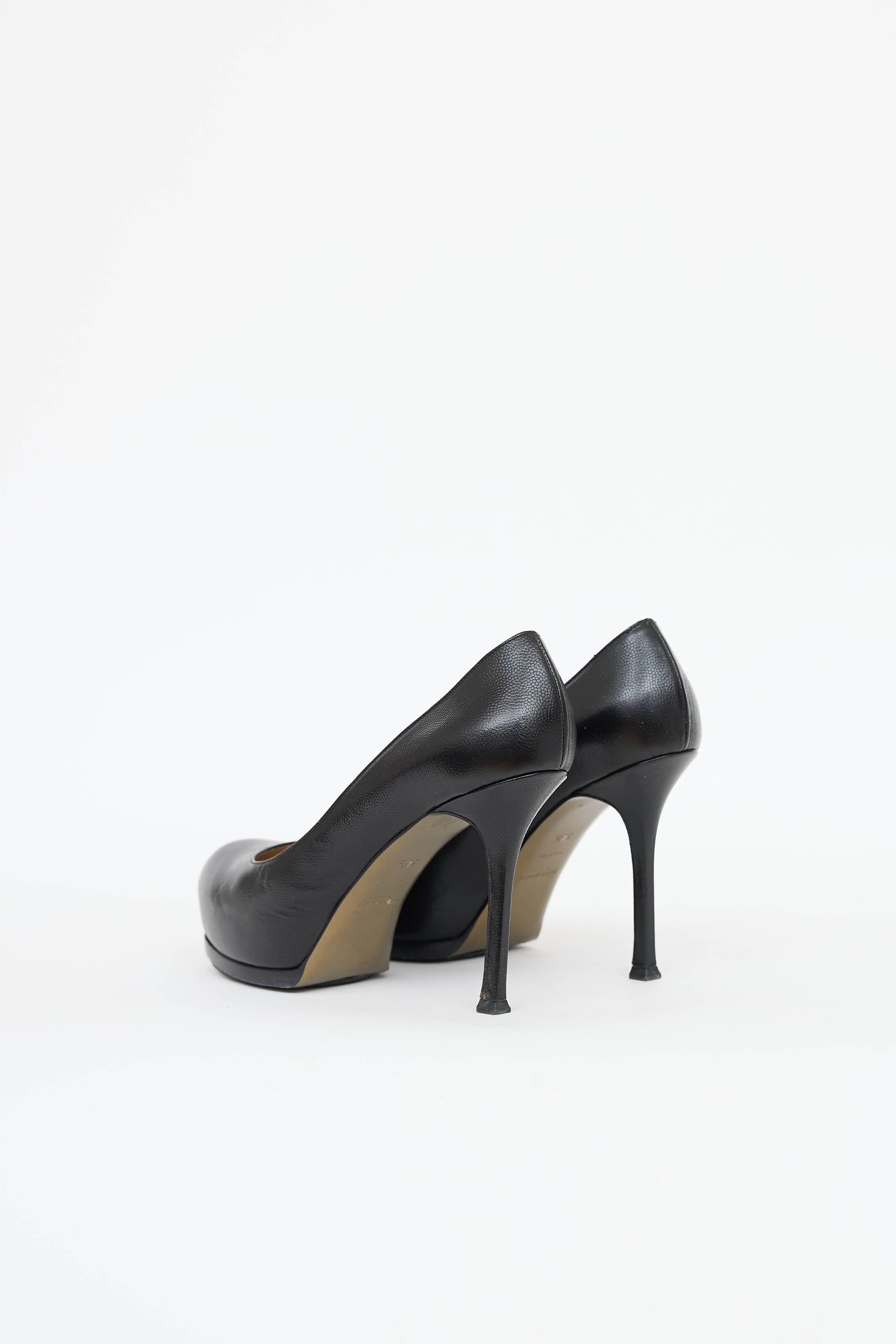 Saint Laurent Leather Tribtoo Pump