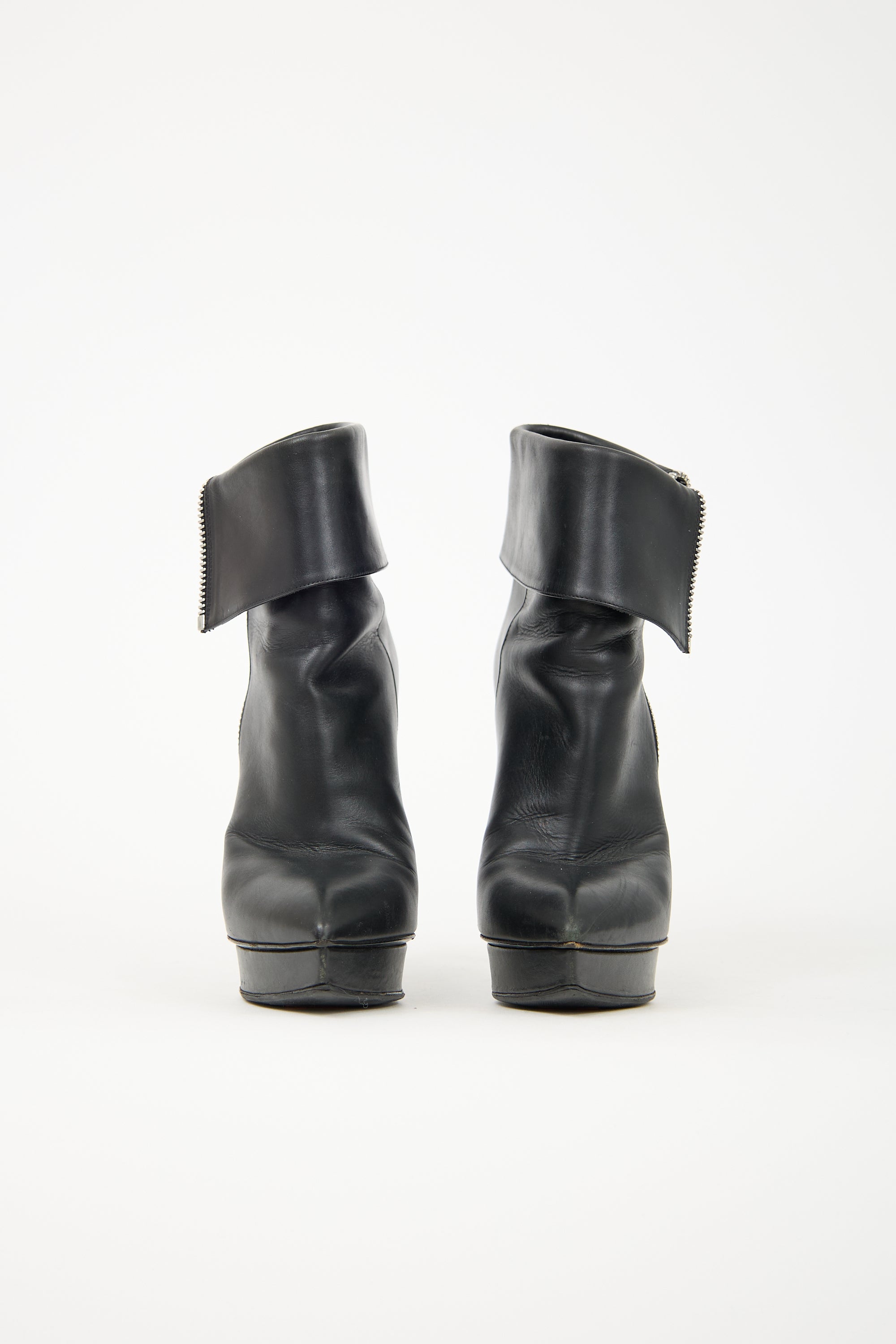 Saint Laurent Leather Janis 105 Boot