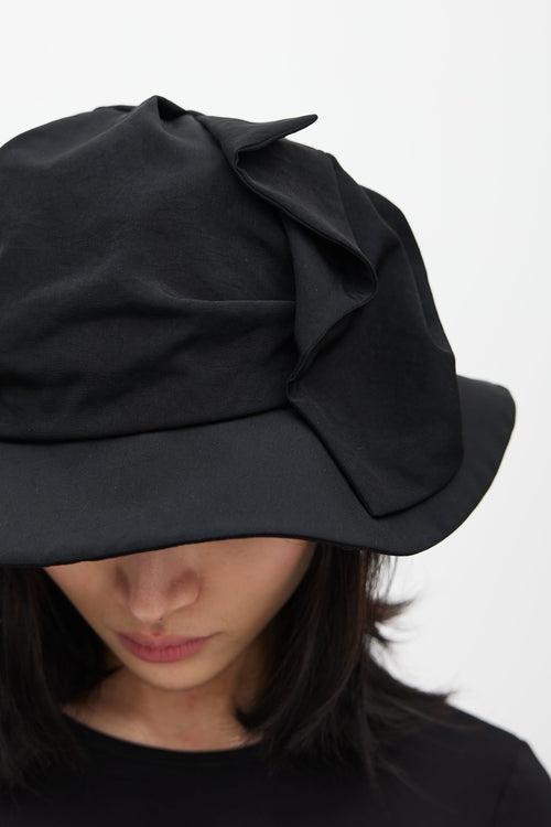 Y's Black Ruffled Hat
