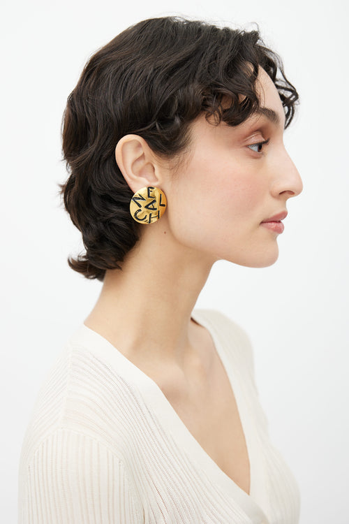 Chanel 1980s Gold-Tone & Black Letter Engraving Clip-On Earring