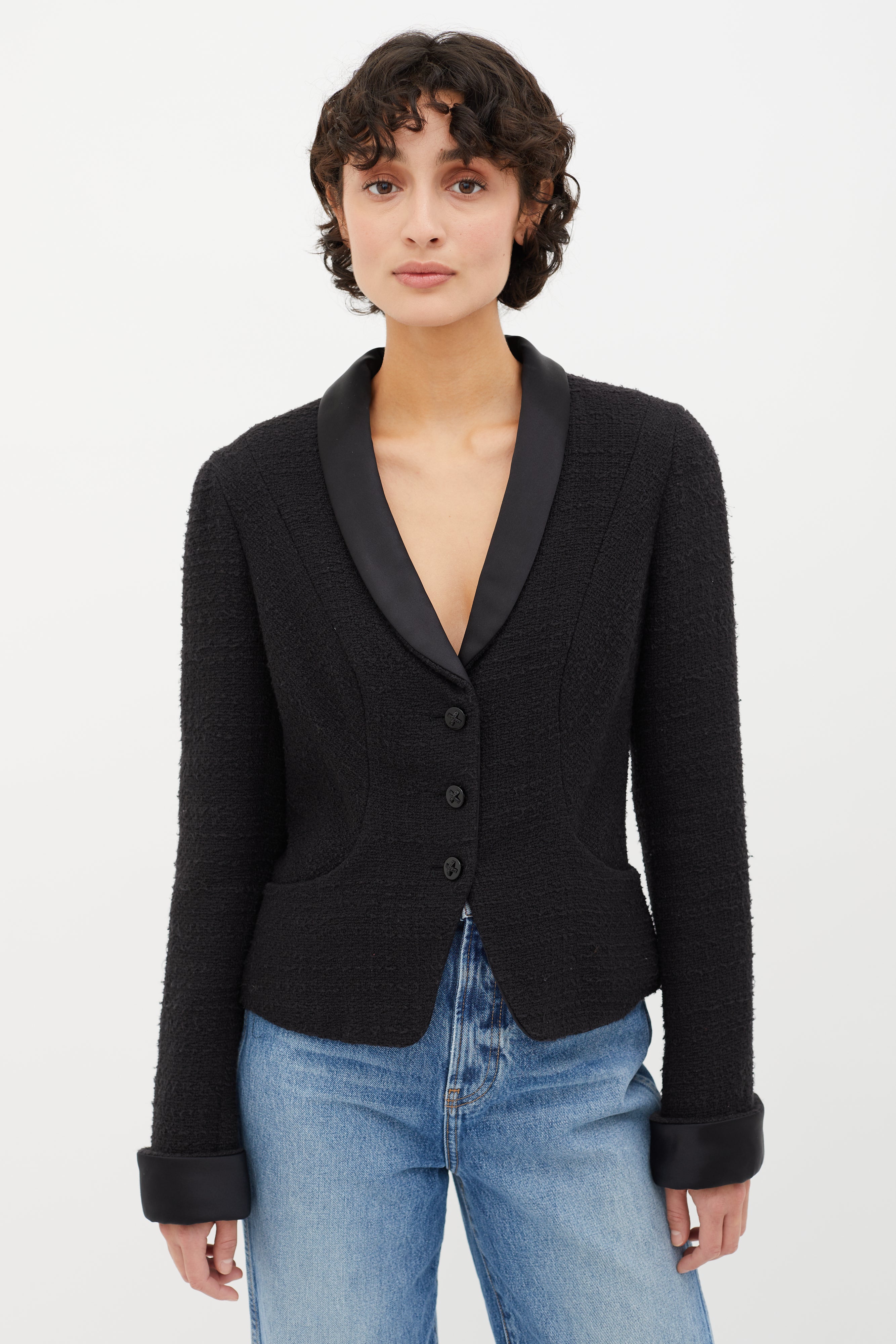 Chanel Black Autumn 2006 Shawl Lapel Tweed Blazer