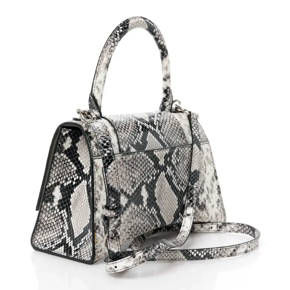 Lushentic Bags Review: Small Hourglass Top Handle Bag - Image 3