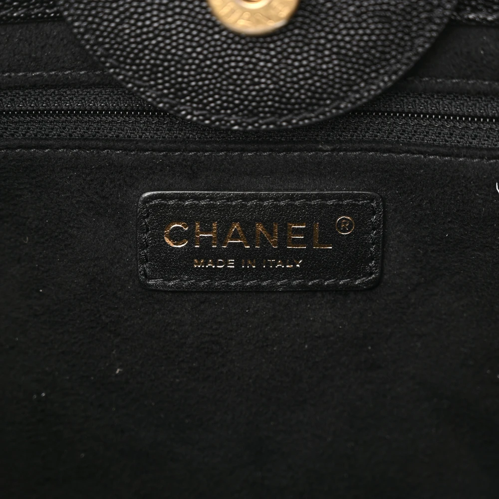Lushentic Grade Bags: Deauville Tote in Black Quilted Leather - Image 2