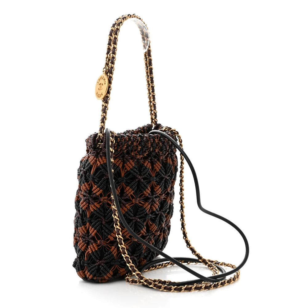 Lushentic Grade Replica Chanel 22 Calfskin Leather with Aged Gold Hardware - Image 3