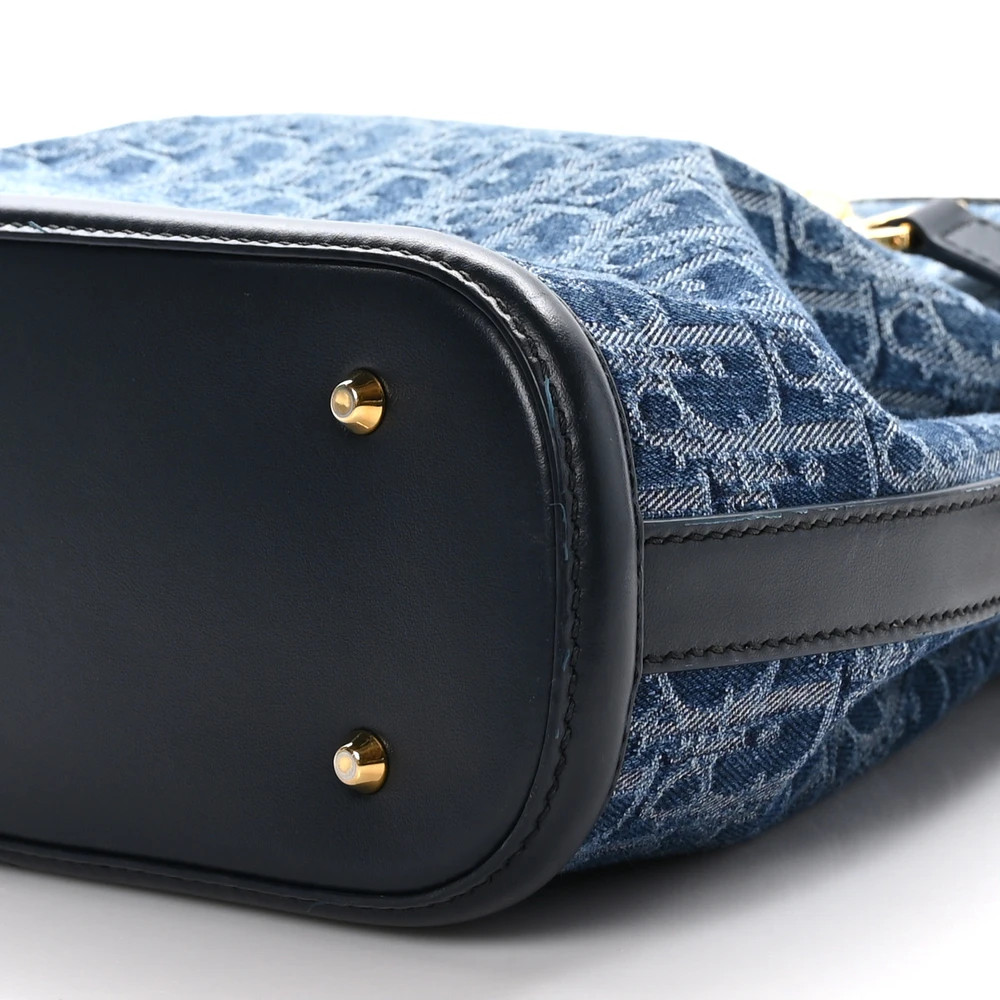 Lushentic Designer Bags - Medium Cest Chain Bucket Bag in Blue Canvas - Image 5