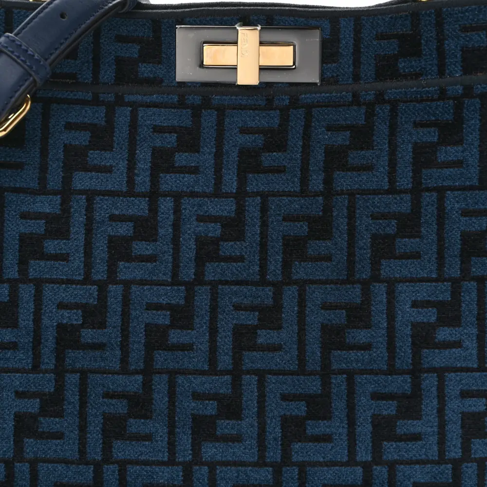 Lushentic Bags Review: Medium FF Peekaboo I See U Satchel - Image 9