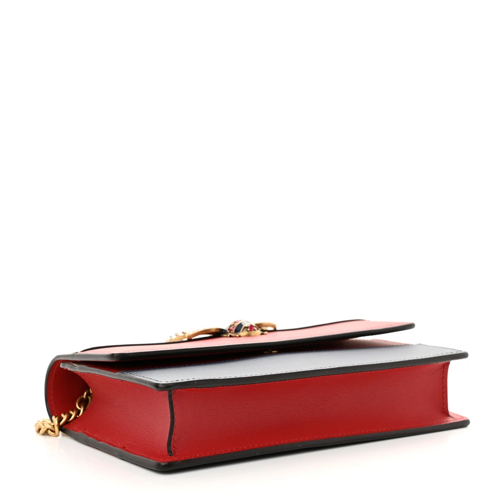 Lushentic Grade Handbags: Small Queen Margaret Chain Wallet in Style - Image 6