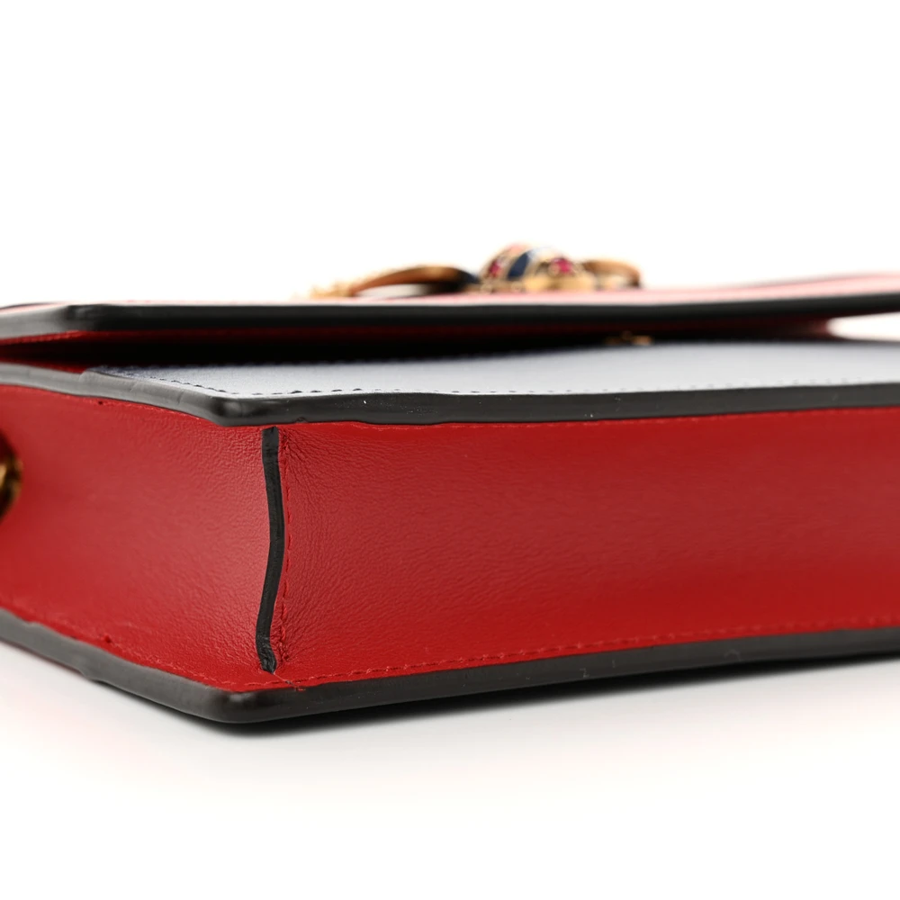 Lushentic Grade Handbags: Small Queen Margaret Chain Wallet in Style - Image 5