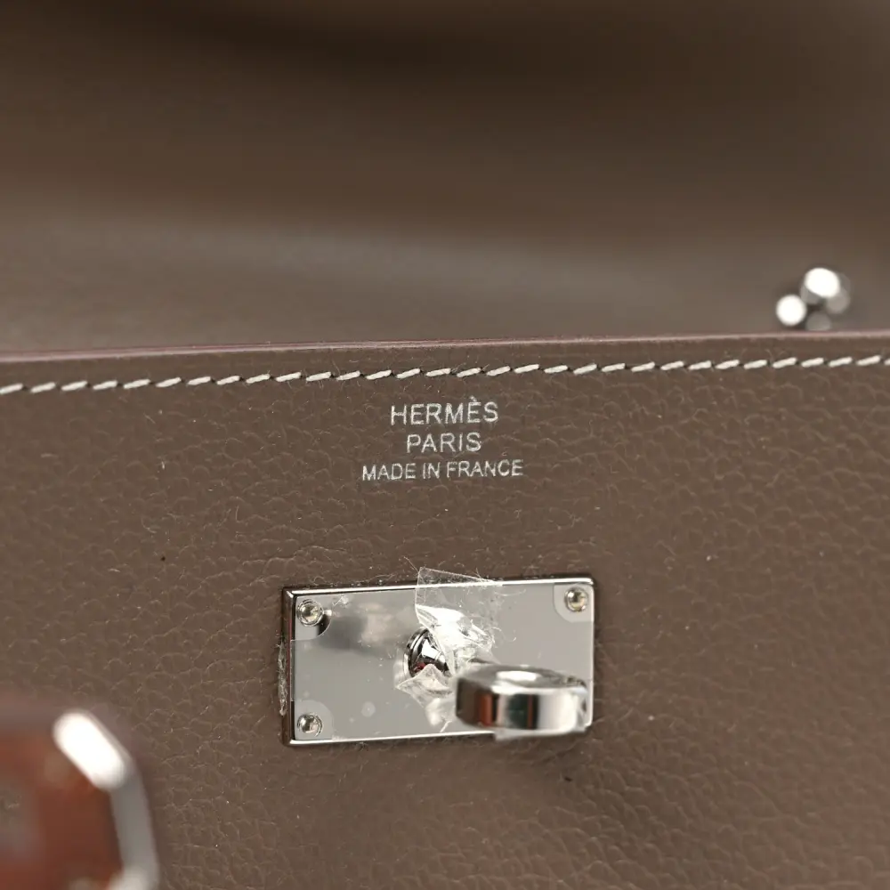 Lushentic Grade Replica Kelly Wallet to Go Etoupe Evercolor Leather Palladium Hardware - Image 2