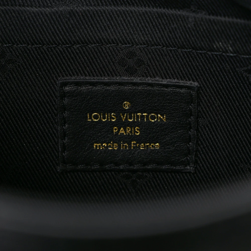 Lushentic Bags Review: Bubblegram Over the Moon PM Black Calfskin Leather - Image 2