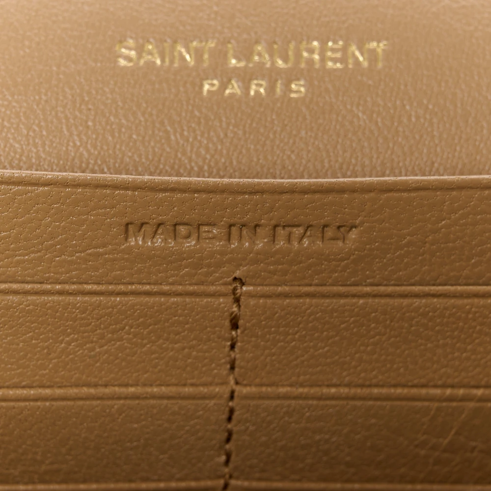Lushentic Quality Handbags - Medium Becky Chain Wallet Highlights - Image 11