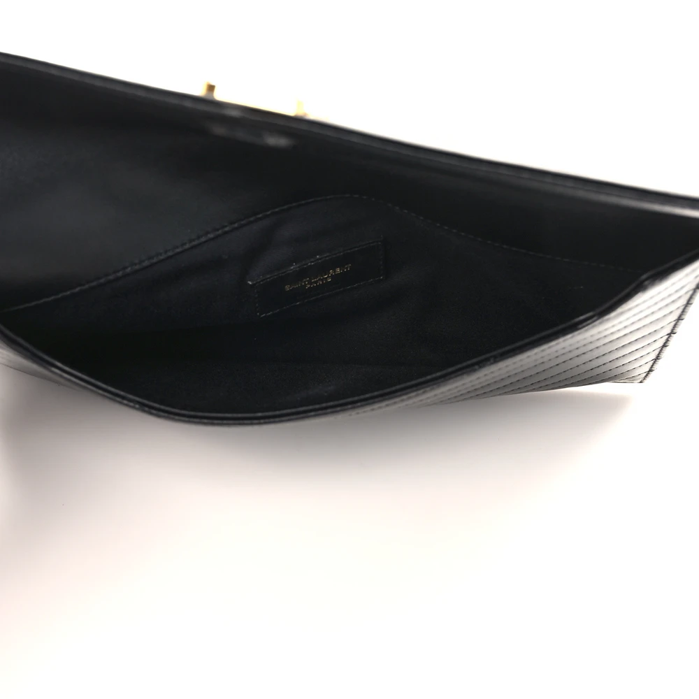 Lushentic Reviews: Medium Uptown Clutch Black Chevron Matelasse - Image 6
